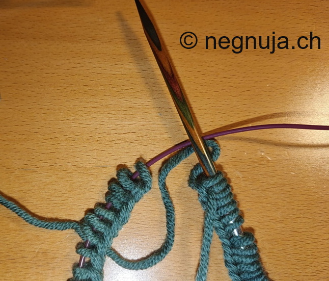 Möbius Schal Anschlagen