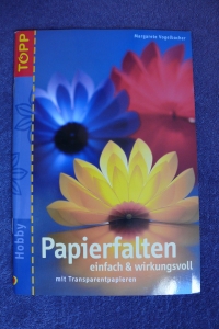 Papierfalten (Transparentpapier) / M. Vogelbacher (Topp - 2004)